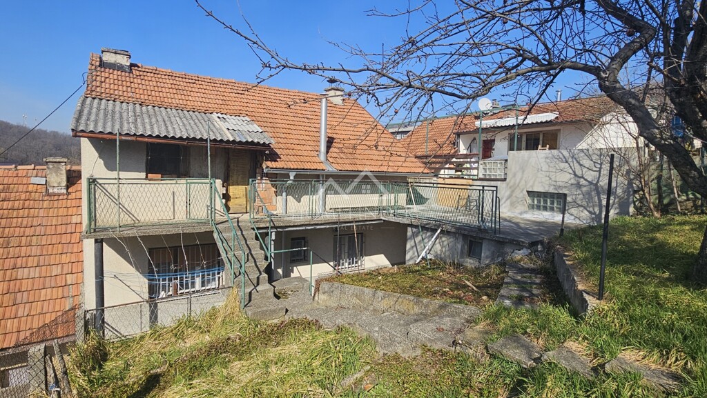 Image 6338587 - 6