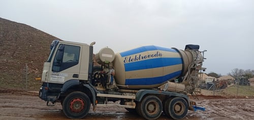 Mikser Iveco AD260T36