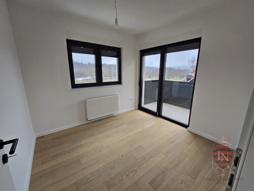 Thumbnail 6338738 - 5