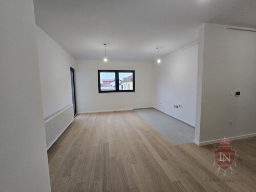 Thumbnail 6338738 - 10