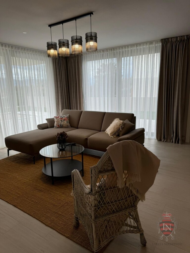 Image 6338769 - 9