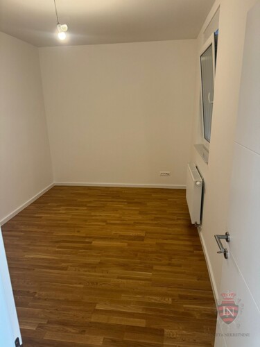 Thumbnail 6338784 - 6