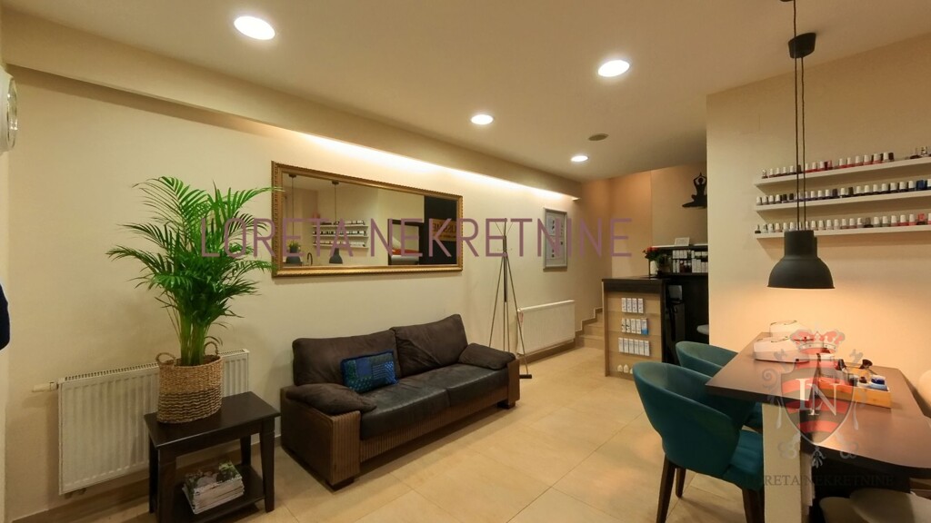 Image 6338790 - 7