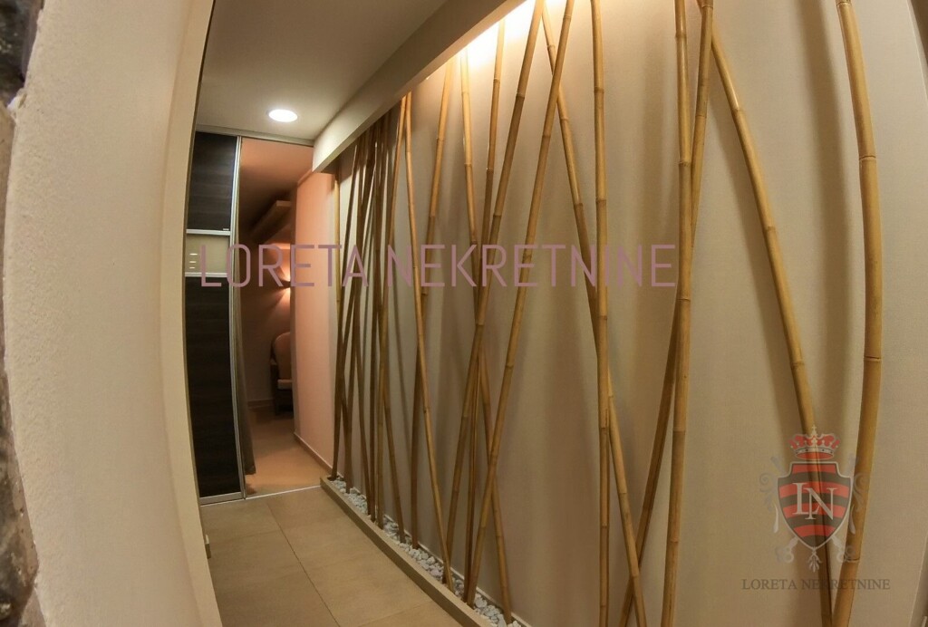 Image 6338790 - 17