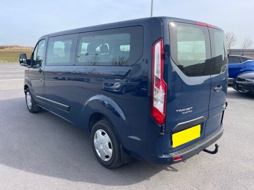 Ford Transit Custom 2.0 TDCI Trend L2H1 8+1 MINI BUS, očuvan, 2022 god.