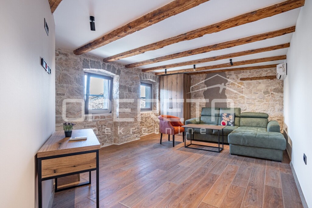 Image 6338930 - 5