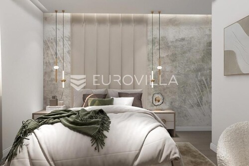 Thumbnail 6339063 - 12