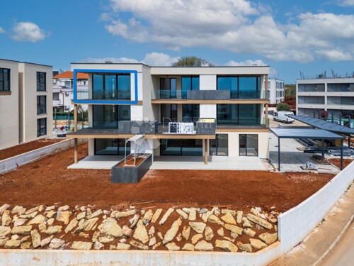 Thumbnail 6339086 - 2