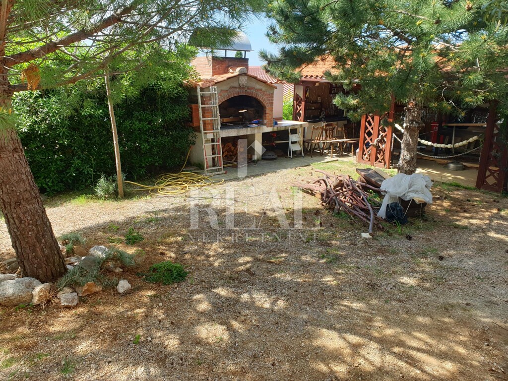 Image 6339228 - 7