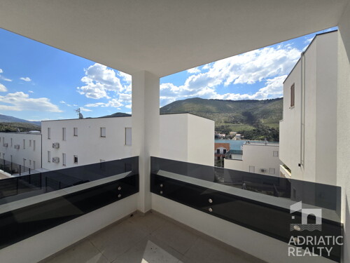 Thumbnail 6339275 - 1