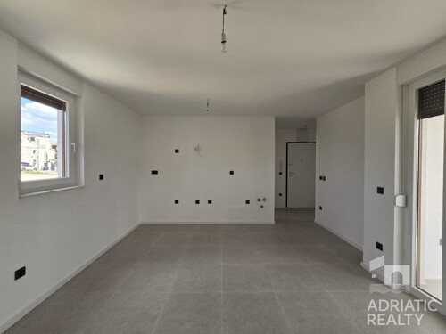 Thumbnail 6339275 - 2