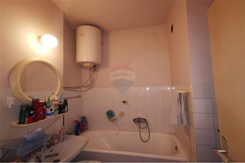 Thumbnail 6339288 - 3