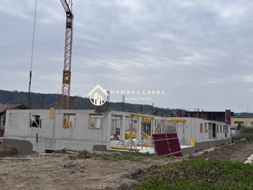 Thumbnail 6339344 - 2