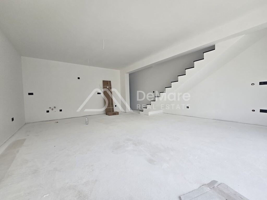 Image 6339346 - 7