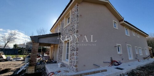 Thumbnail 6339647 - 5