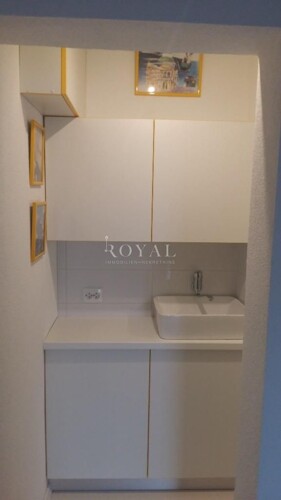 Thumbnail 6339650 - 4