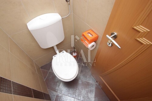 Thumbnail 6339678 - 13