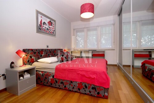 Thumbnail 6339678 - 1