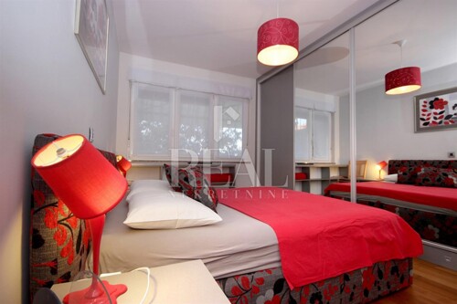 Thumbnail 6339678 - 3