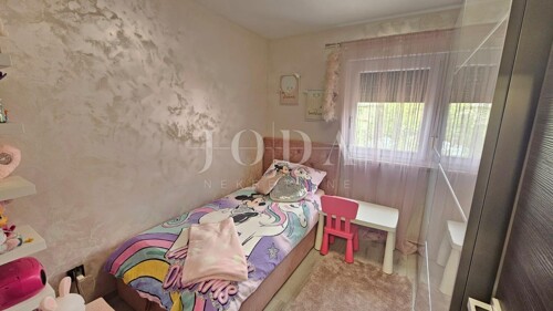 Thumbnail 6339695 - 10