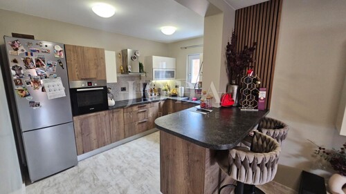 Thumbnail 6339695 - 5