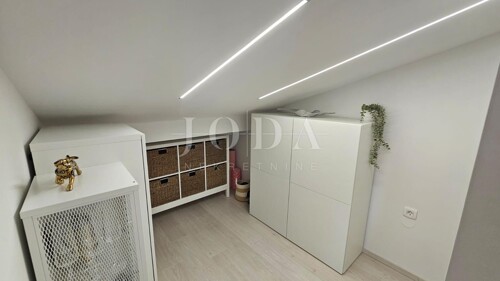 Thumbnail 6339695 - 14