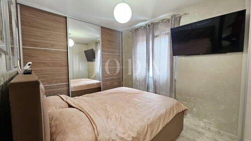 Thumbnail 6339695 - 9