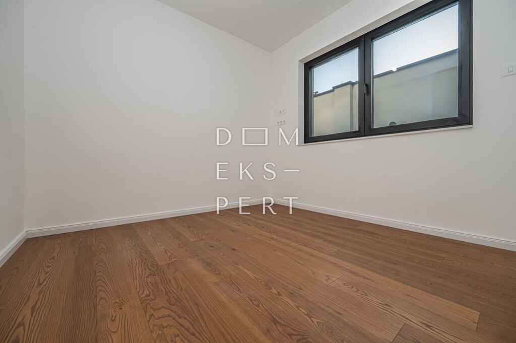 Image 6339725 - 6