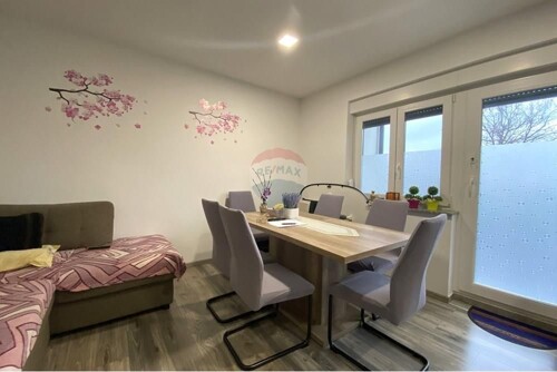 Thumbnail 6339794 - 1