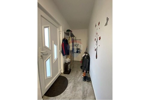 Thumbnail 6339794 - 13