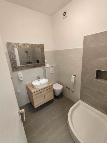 Thumbnail 6339811 - 9