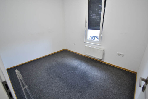 Thumbnail 6339815 - 4