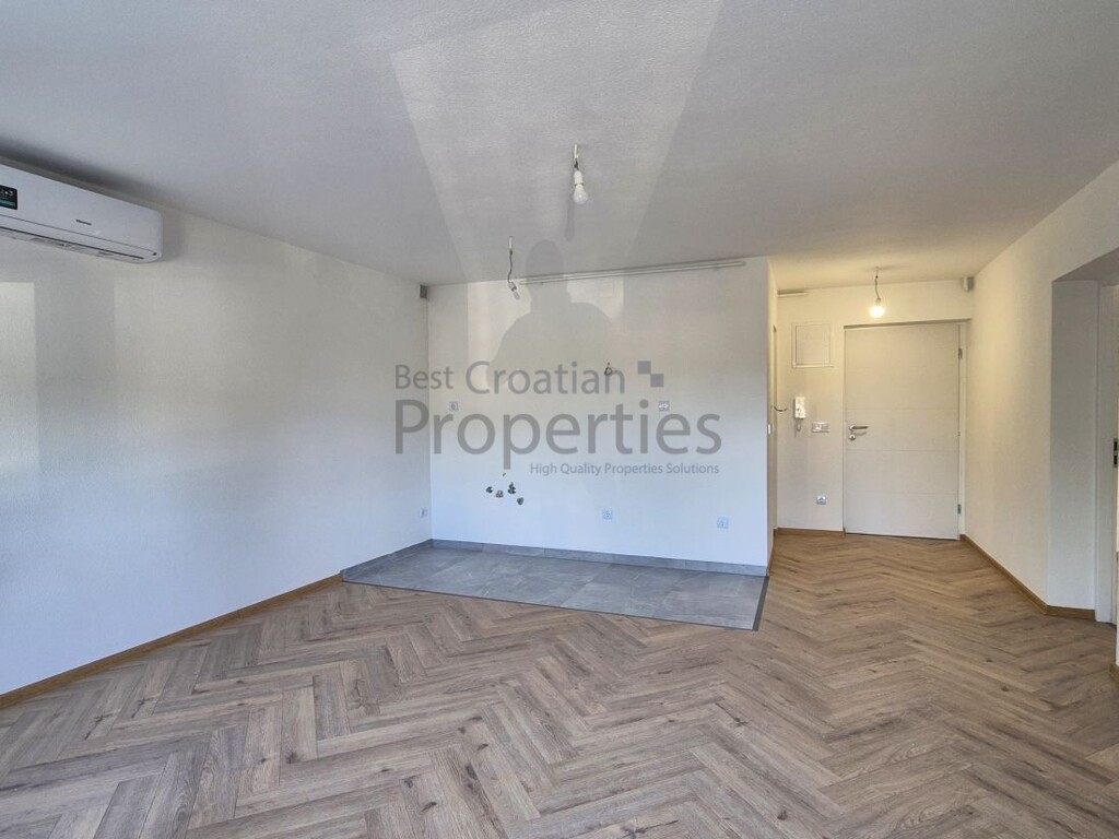 Image 6339830 - 4