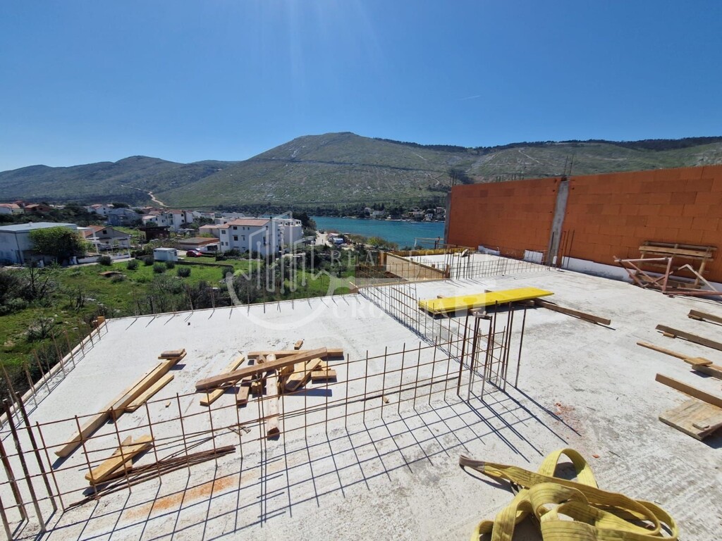 Image 6339863 - 1
