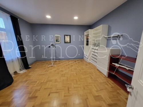 Thumbnail 6339867 - 11