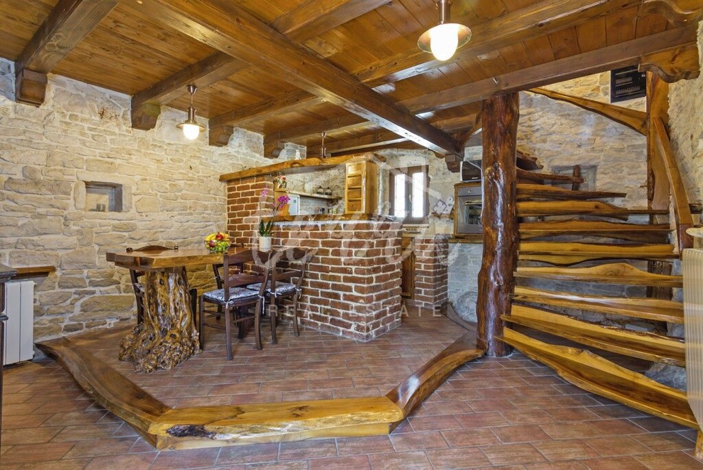 Image 6340034 - 9