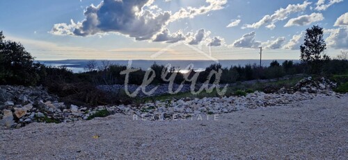 Thumbnail 6340052 - 4