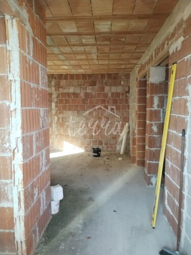Thumbnail 6340103 - 7