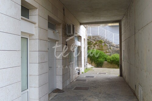 Thumbnail 6340107 - 8