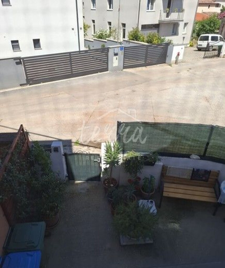 Image 6340130 - 10