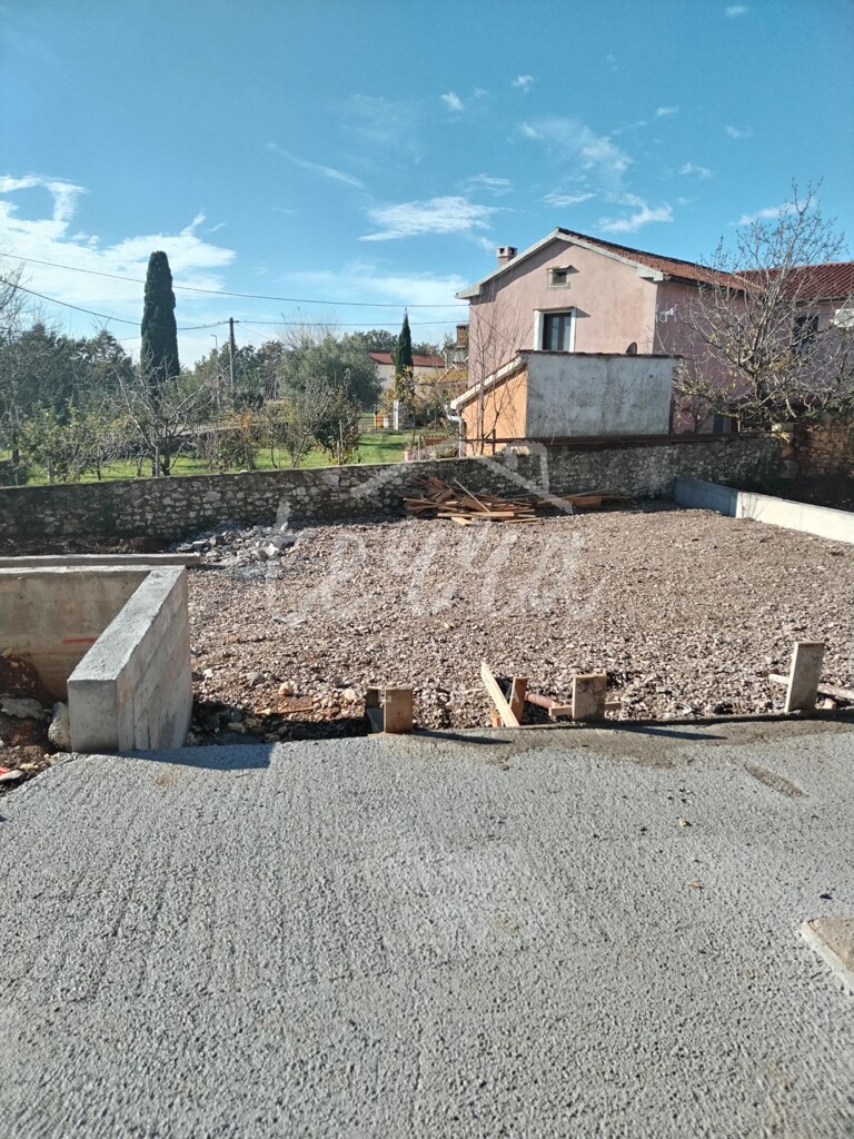Image 6340300 - 8