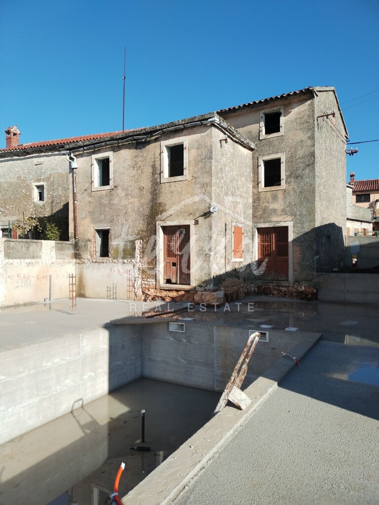 Image 6340300 - 4