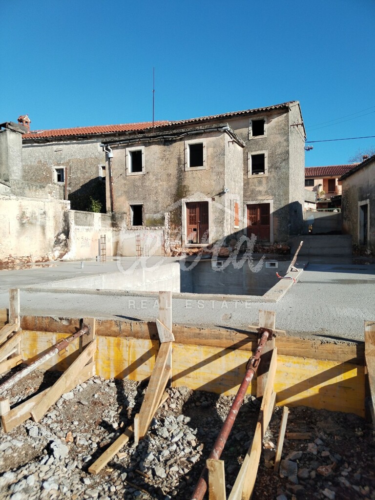 Image 6340300 - 3