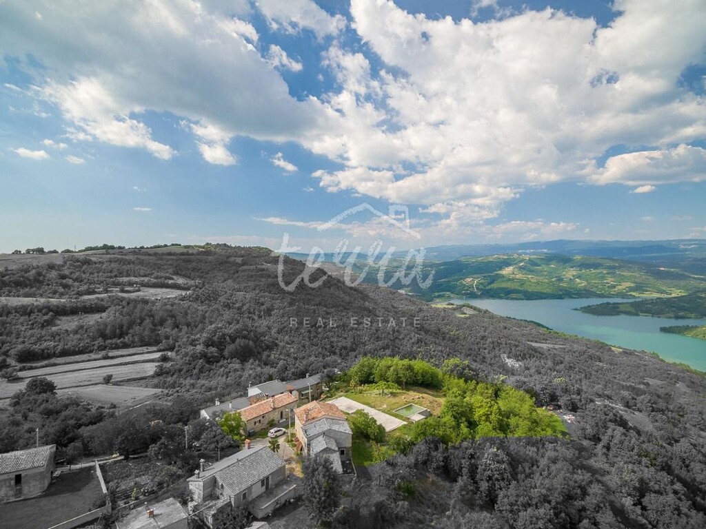 Image 6340324 - 7