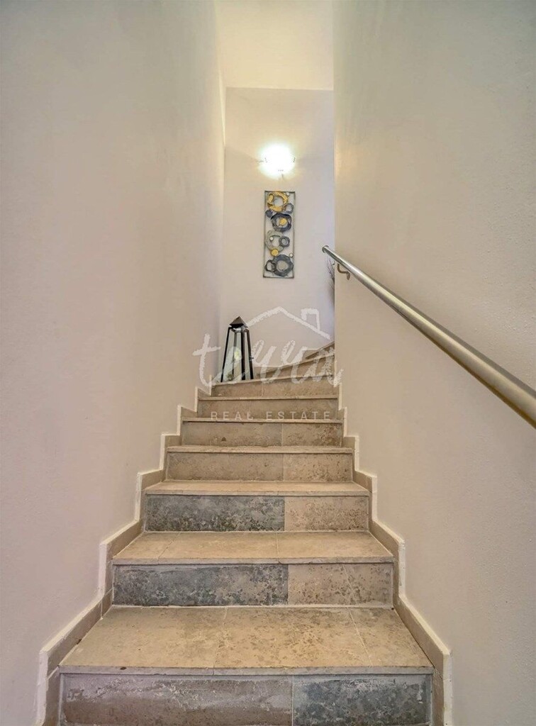 Image 6340351 - 9