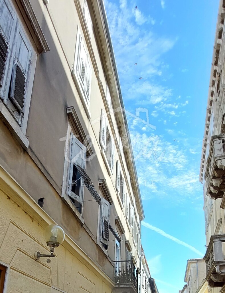 Image 6340420 - 3