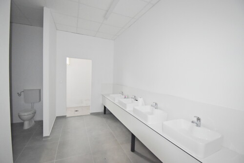 Thumbnail 6340792 - 10