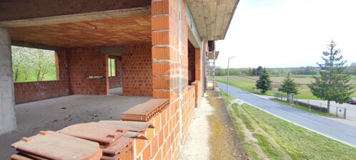 Thumbnail 6340867 - 5