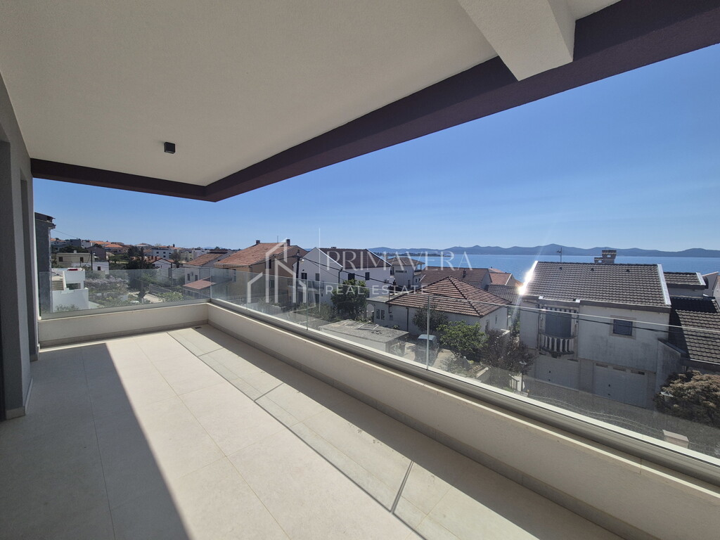 Image 6340876 - 7