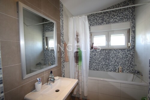 Thumbnail 6341048 - 16